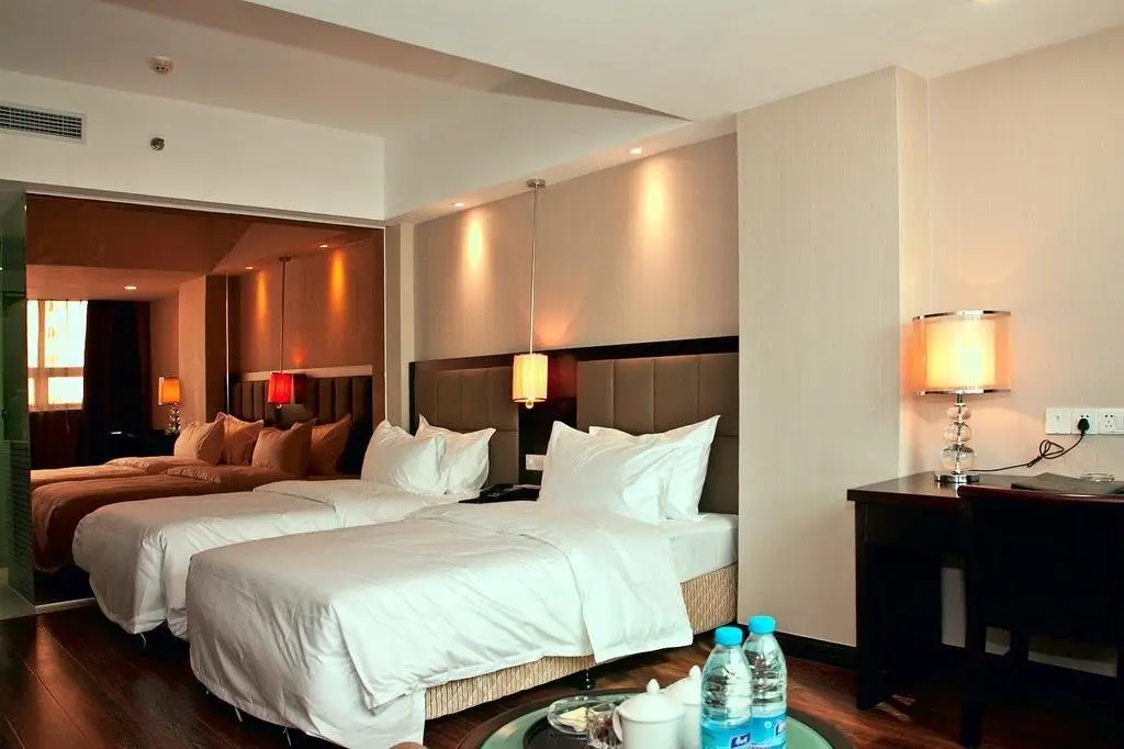 Фучжоу: Enjoy Hotel