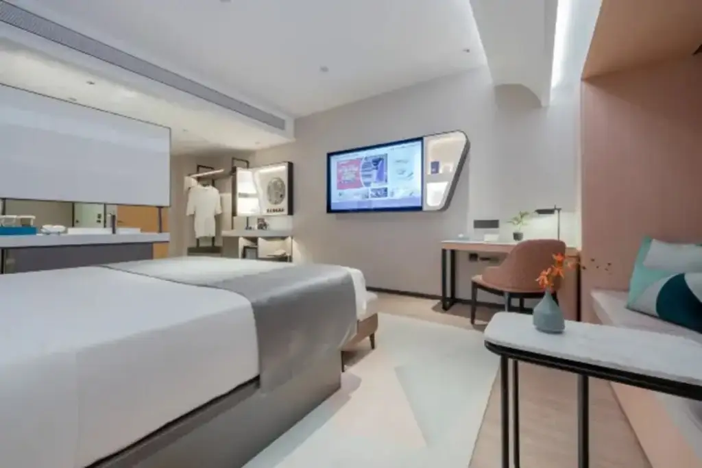 Шанхай: SKYBIRD Hotel (Shanghai International Resort - Chuansha Metro Station Store)