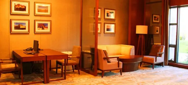 Пекин: Swan Lakeview Hotel