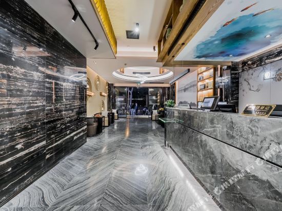 Шанхай: Elong Anyun Hotel (Shanghai Ruijin Hospital Dapuqiao Subway Station)