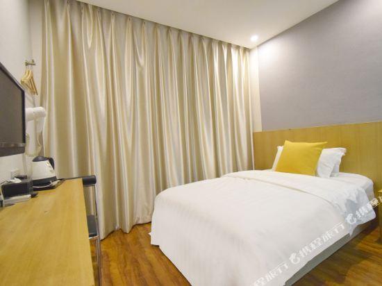 Oupai Shishang Hotel (Shapingba) — фото 1
