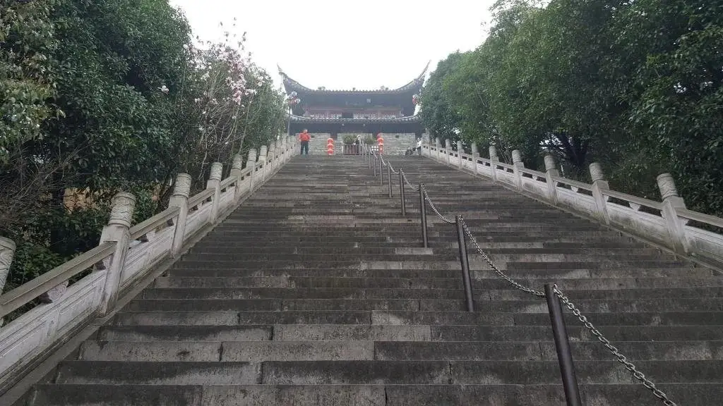 Тайчжоу: Hanting Hotel (Linhai Chonghemen)