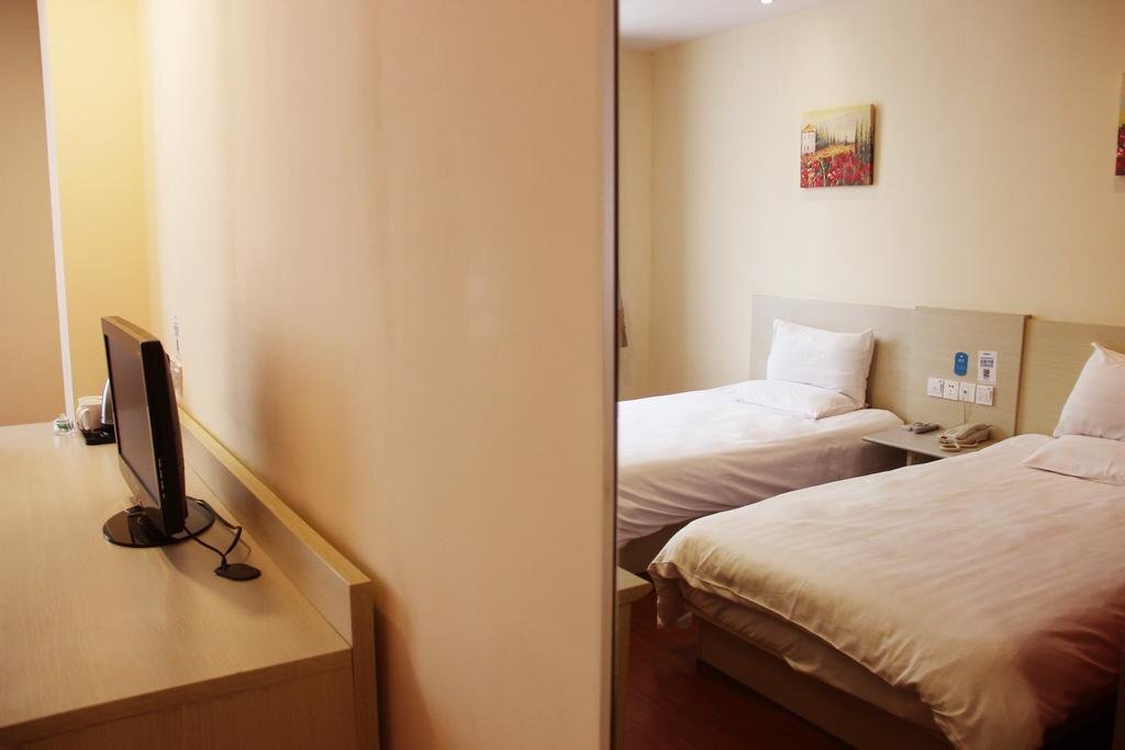 Тайчжоу: Hanting Hotel (Linhai Chonghemen)