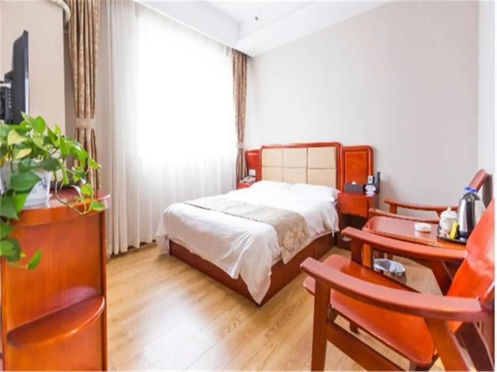 Циньхуандао: Starway Hotel Heping Avenue