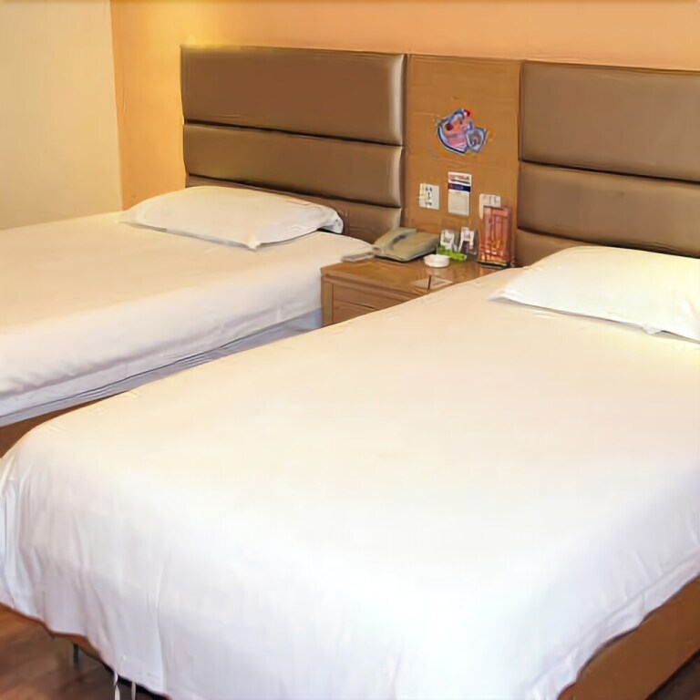 Цзаочжуан: Grace Inn Tengzhou Jiefang Middle Road Central City