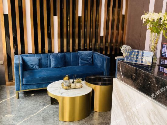 Тайюань: Home Inn Cloud Four Seasons Hotel (Taiyuan Liuxiang Bell Tower Street Scenic Area Branch)