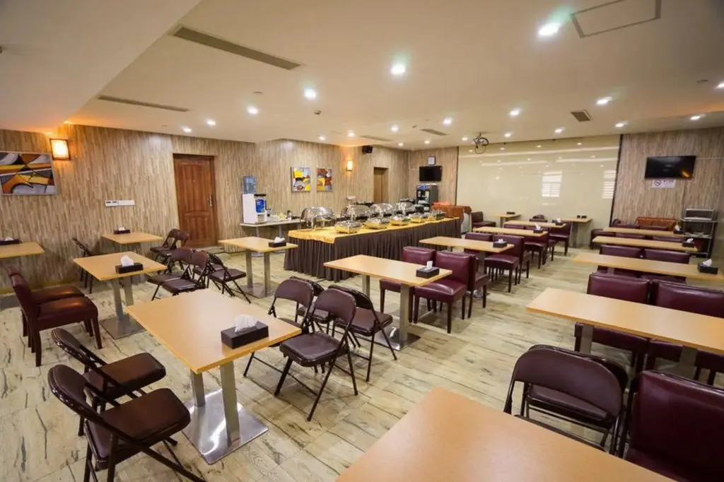 Шанхай: Home Inn Yubai Yun (Shanghai East China Normal University Minhang Wuxu Branch)