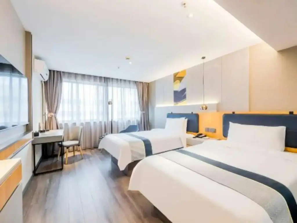 Шаоксинг: Homeinn Selected Hotel (Shaoxing East Station Wanhecheng)