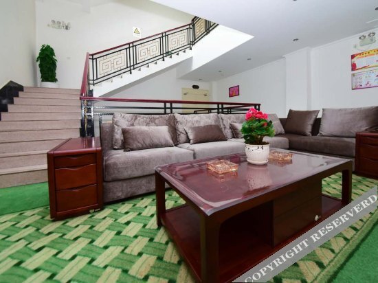Дали: Dali Tianci Hotel (High speed Railway Station Erhai Park Branch)