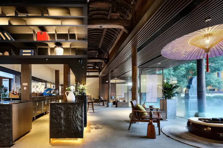Хуаншань: Huangshan POISE Hotel