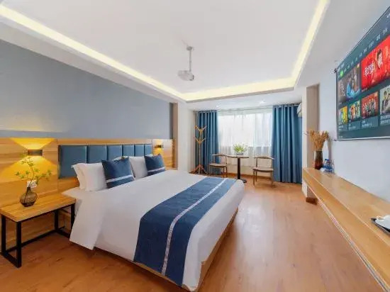 Фошань: 7 Bai Hotel