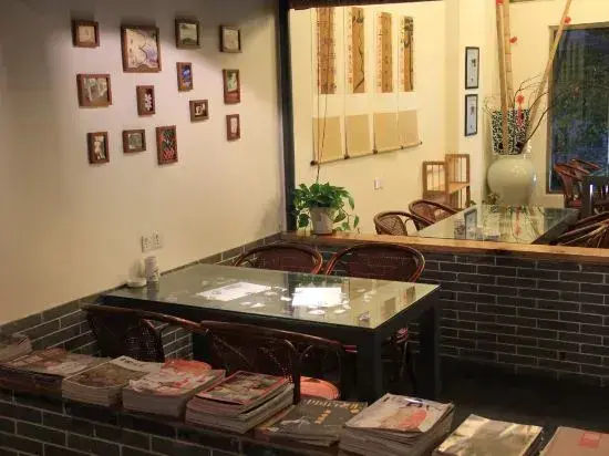 Цзиндэчжэнь: Tiantian Fishing Port Ceramics Hotel (Jingdezhen People's Square High-speed Railway Station)