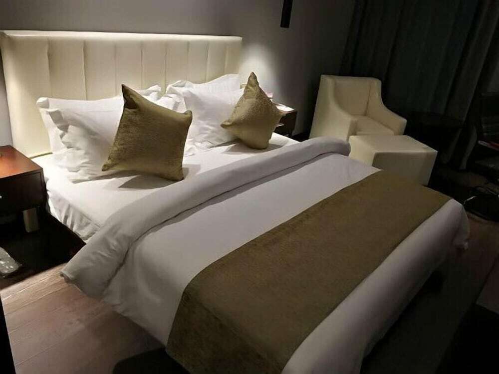 Шанхай: Metropolo Shanghai Hongqiao Airpart Wuzhong Road Hotel