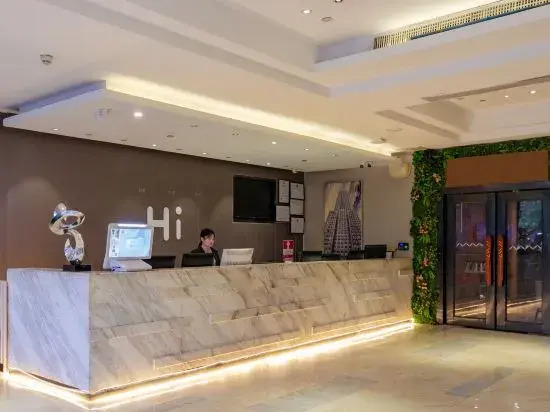Шэньчжэнь: Haipeng Hotel (Shenzhen Xixiang Metro Station)