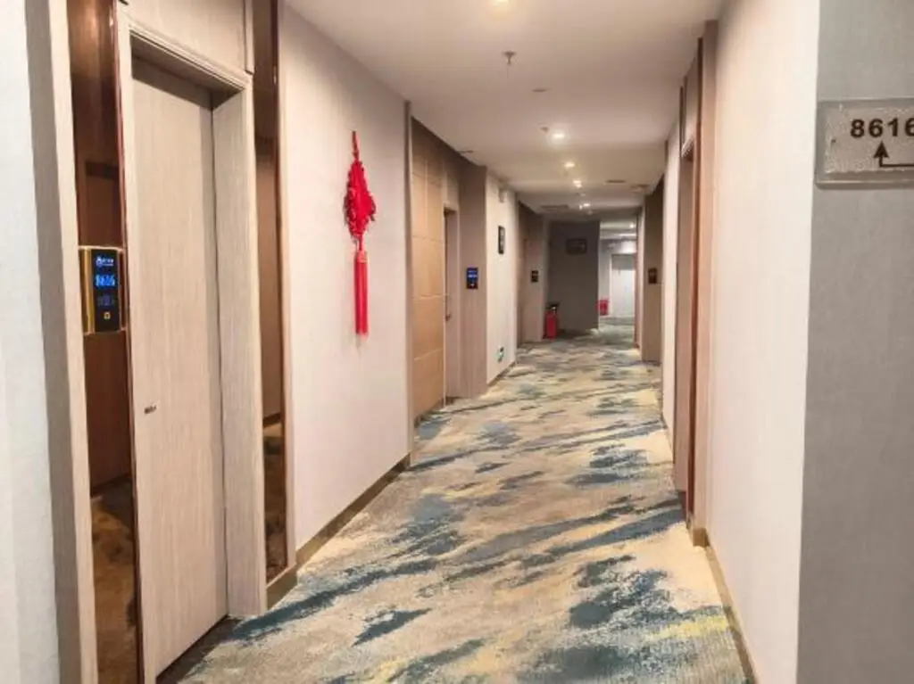 Шэньчжэнь: Yuefeng Hotel