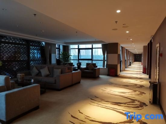 Qing Yun Lake Hotel — фото 1