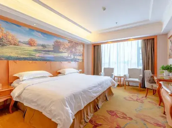 Хуанган: Vienna Hotel (Macheng Cultural Town)
