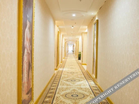Хуанган: Vienna Hotel (Macheng Cultural Town)