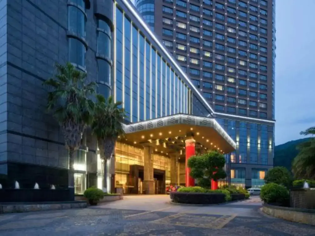 Саньмин: Minzhong Grand Hotel