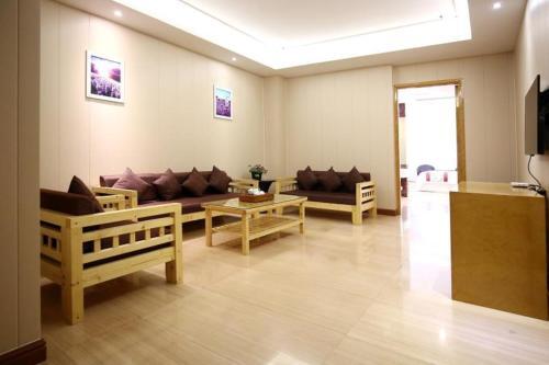 Нанкин: Yitel Trend (Nanjing Liuzhou North Road Hongyang Plaza)