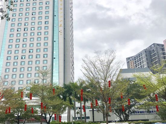 Шэньчжэнь: Shenzhen Feilong Collection Hotel (Huangbeiling Subway Station)