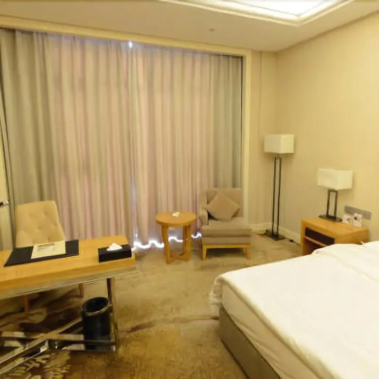 Хецзе: Zhongling International Hotel