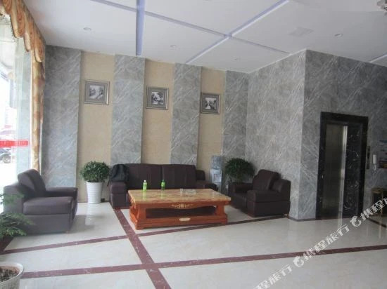 Xintian Tianhong Hotel — фото 1
