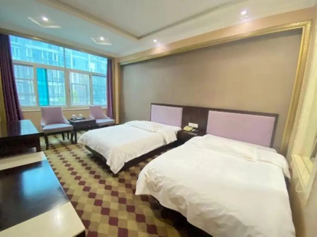 Куньмин: Feixing Hotel