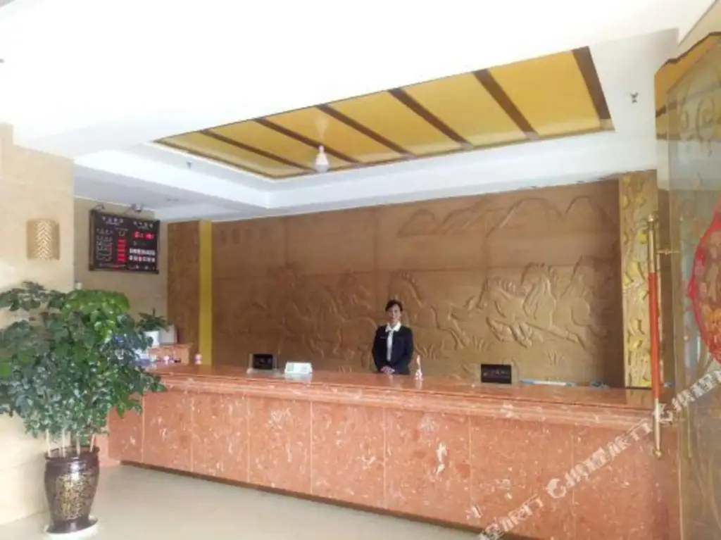 Куньмин: Feixing Hotel