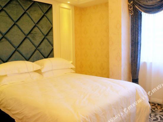 Цзиньхуа: Qiha E-sports Hotel (Jinhua Government World Trade City Plaza)
