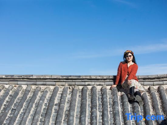 Лицзян: Meteorite Snow Mountain Resort (Rizhao Jinshan Roof View)