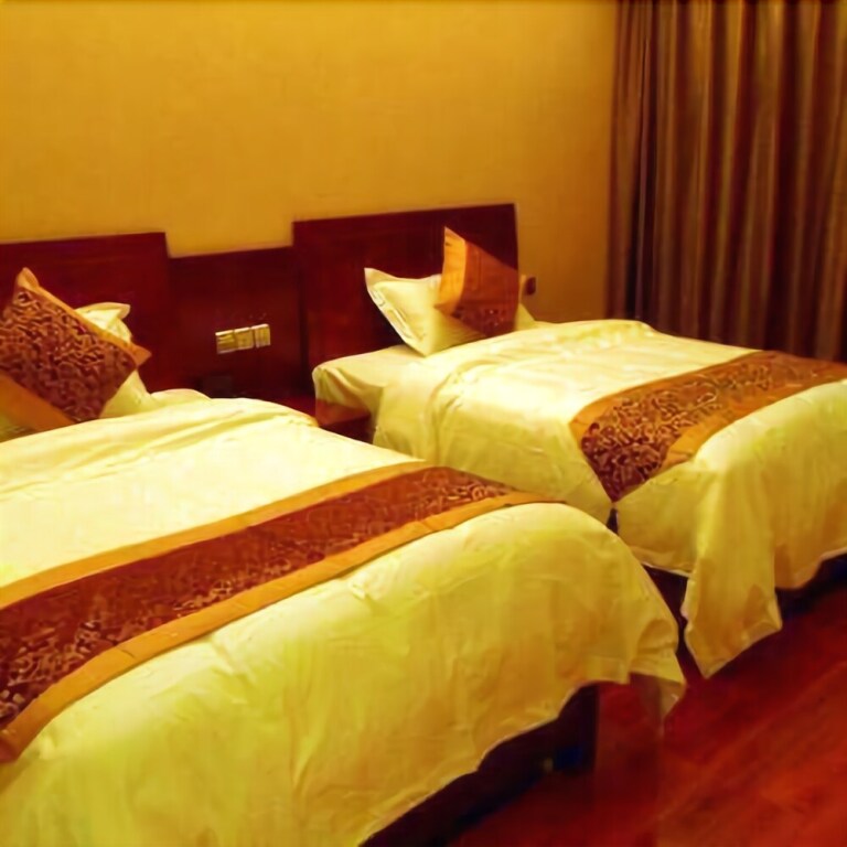 Дэхун: Hehe Jewelry Hot Spring Hotel Ruili
