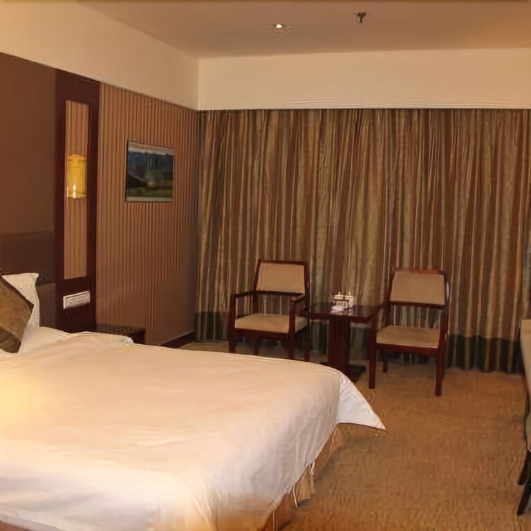 Синьчжоу: Yuanping Yellow River Kyoto Hotel