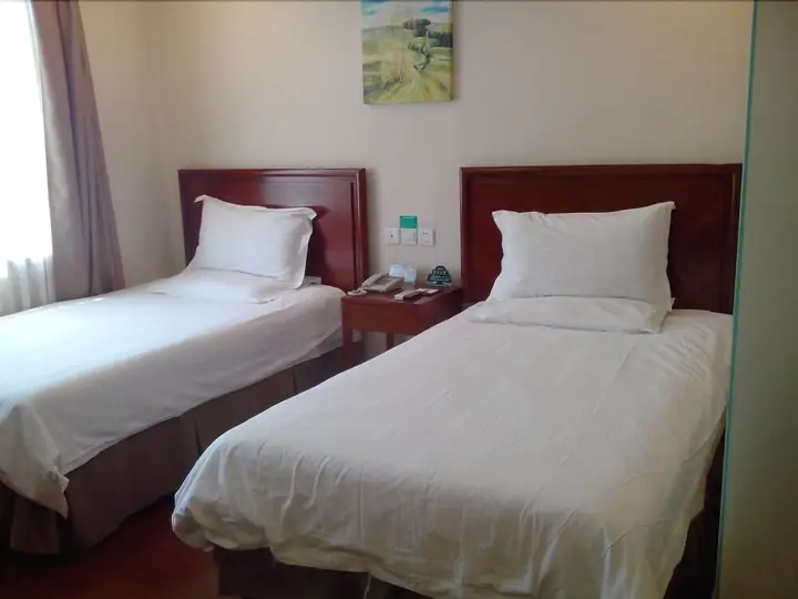 Тяньцзинь: GreenTree Inn Tianjin Jintang Road