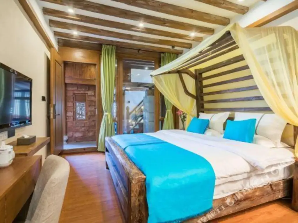 Лицзян: Lijiang Houfu Inn