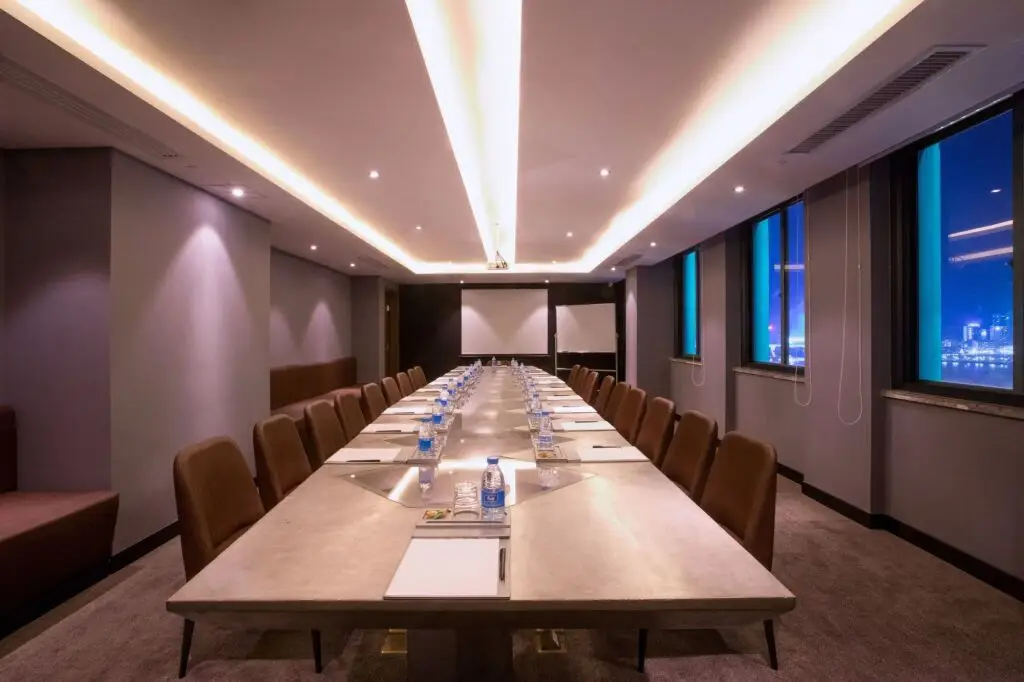 Циндао: Orange Crystal Hotel Wusi Square Seaview