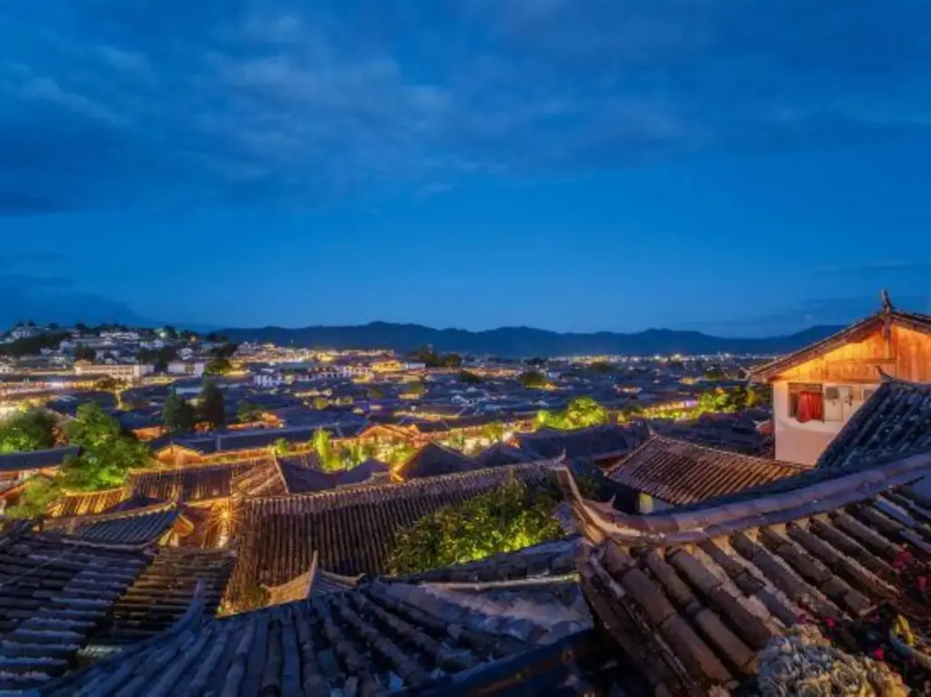 Лицзян: Jixiang Guanjing Inn (Lijiang Old Town Dashuiche Branch)