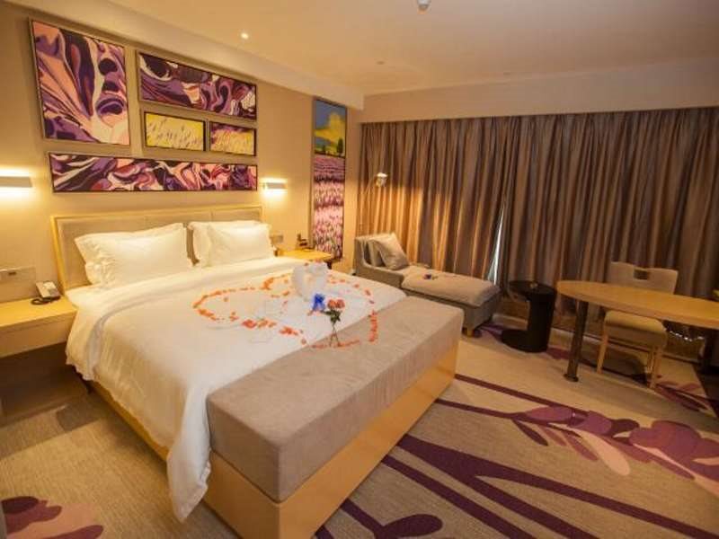 Цзясинь: Lavande Hotel (Jiaxing Zhongshan East Road Babaiban)