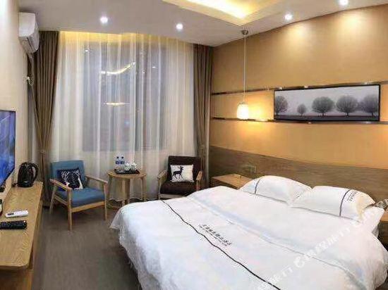 Дали: Tianfu Tenglong Business Hotel