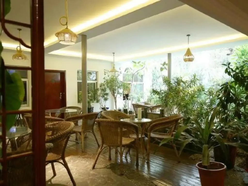Ланьчжоу: Dongying Garden Hotel (Lanzhou University Railway Station)