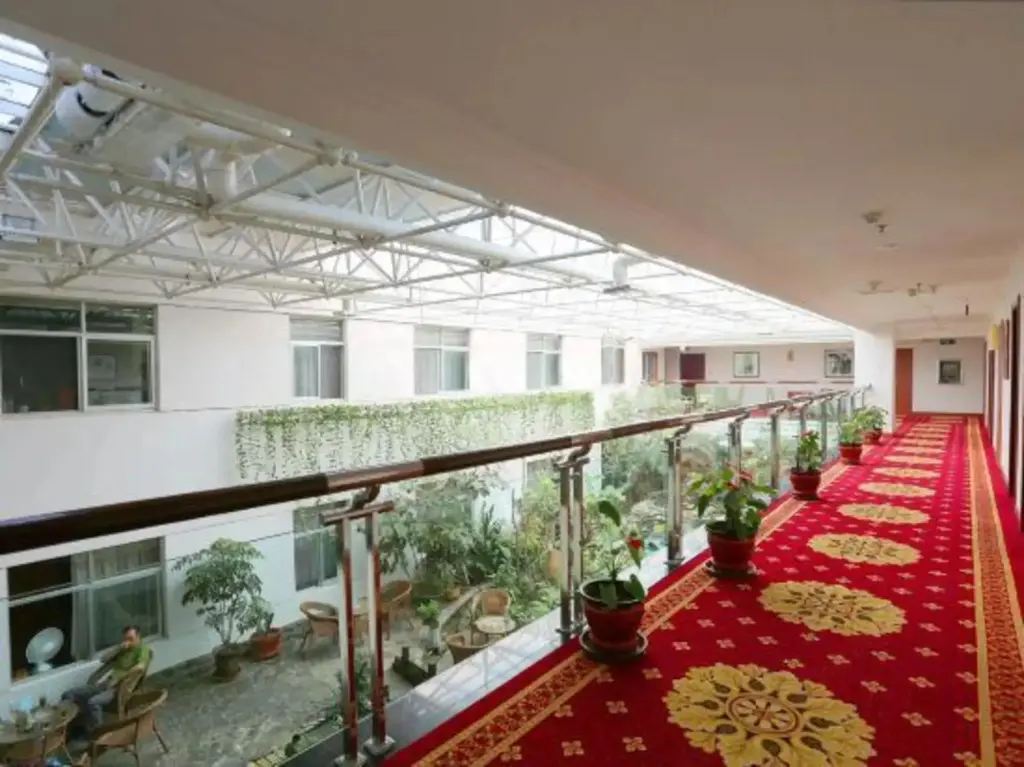 Ланьчжоу: Dongying Garden Hotel (Lanzhou University Railway Station)