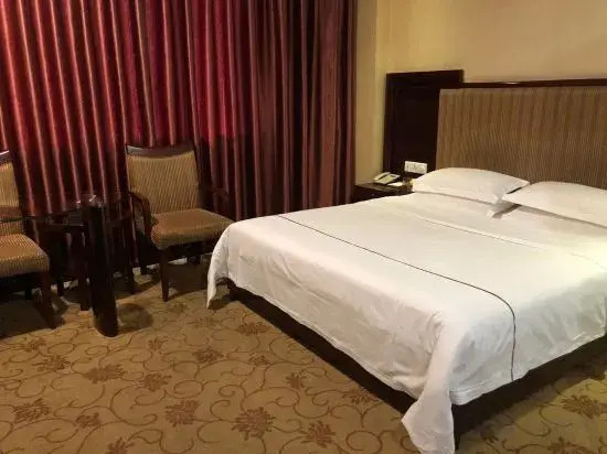 Гуанчжоу: Yinwan  Hotel( South China country garden store)