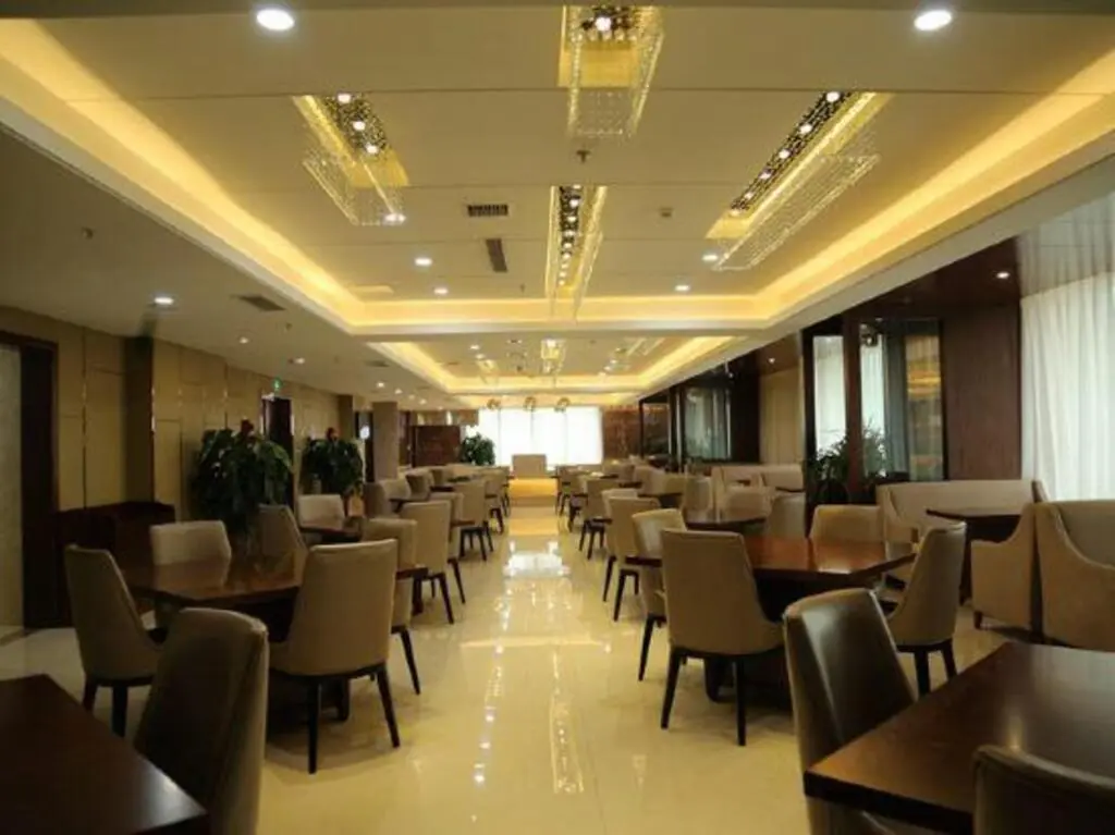 Линьфэнь: Dongfang Lishe Hotel