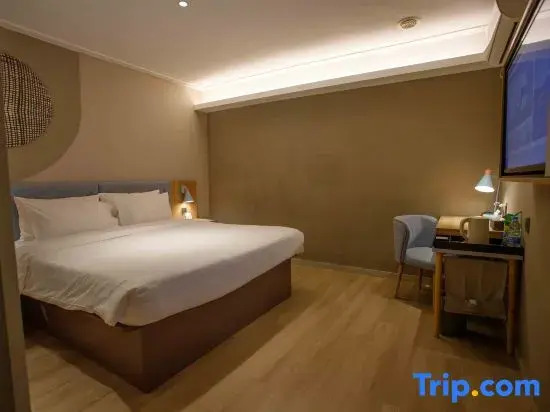 Мяньчжу: Homeinn Hotel (Mianzhu Nanjing Avenue New World Commercial Plaza)