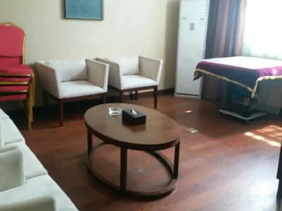 Дуюн: Duyun Maojianli Hotel (Qinhan Film City)