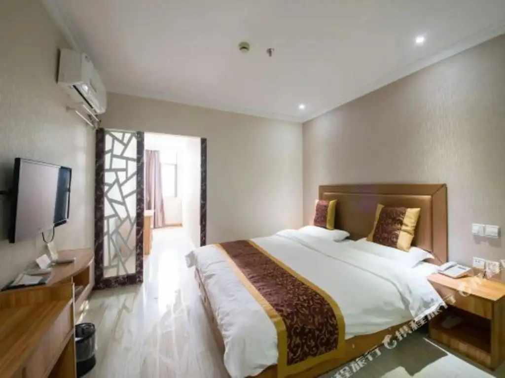 Тайчжоу: Super 8 Hotel (Taizhou Nantong Road Zhongjia Commercial City)