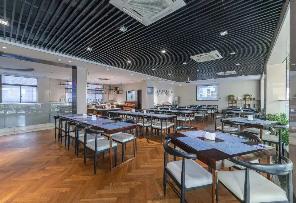 Нинбо: acorn hotel(Ningbo Hangzhou Bay New District Store)