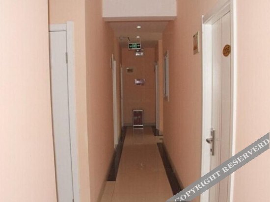 Цзинань: Shuntian Business Hostel (Ji'nan Yingxiongshan Road)