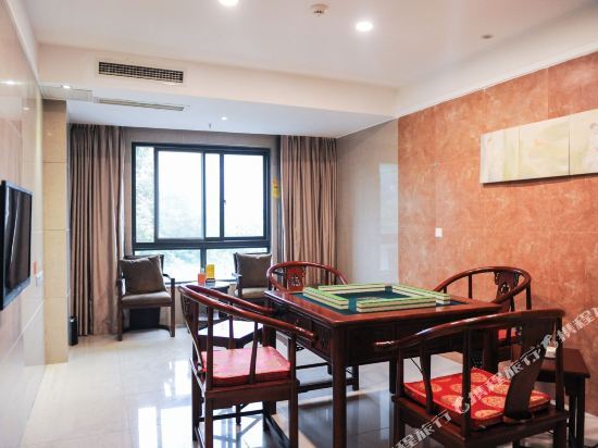 Чэнду: Nine Points Hotel (Chengdu Qingbaijiang Wanda) (Currently unavailable)