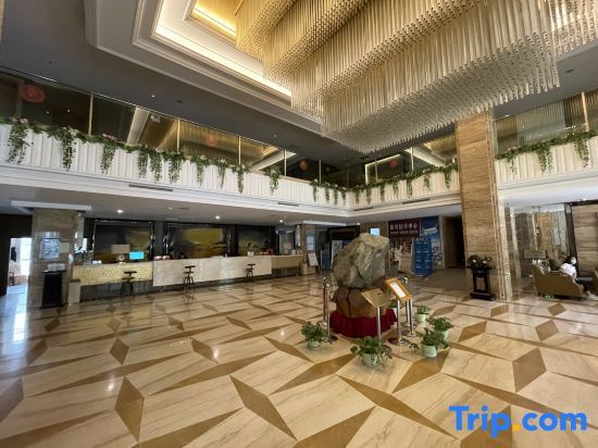 Цемо: Qemo Hotel (Qemo People's Government Branch)